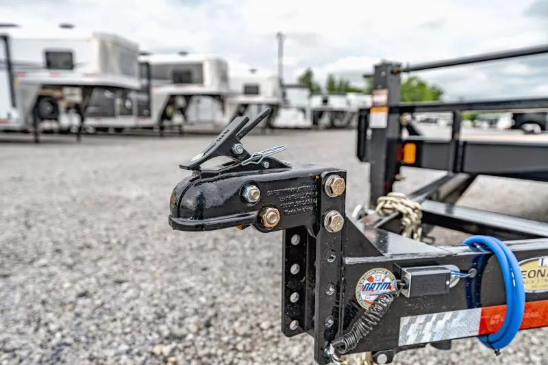 new Equipment / Flatbed Trailers Load Trail  for sale, in North Jackson, OH Thumbnail 4