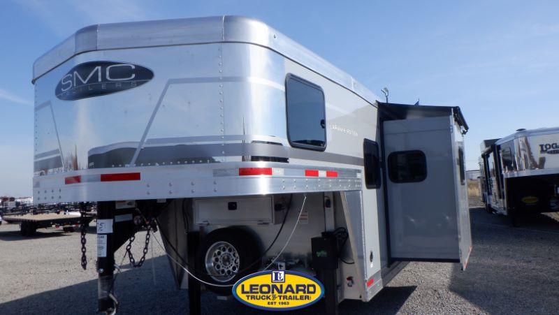 2022 NEW 4 HORSE SLANT LOAD SMC GOOSENECK WITH 14' LIVING QUARTERS HORSE TRAILER 2022 NEW 4 HORSE SLANT LOAD SMC GOOSENECK WITH 14' LIVING QUARTERS HORSE TRAILER