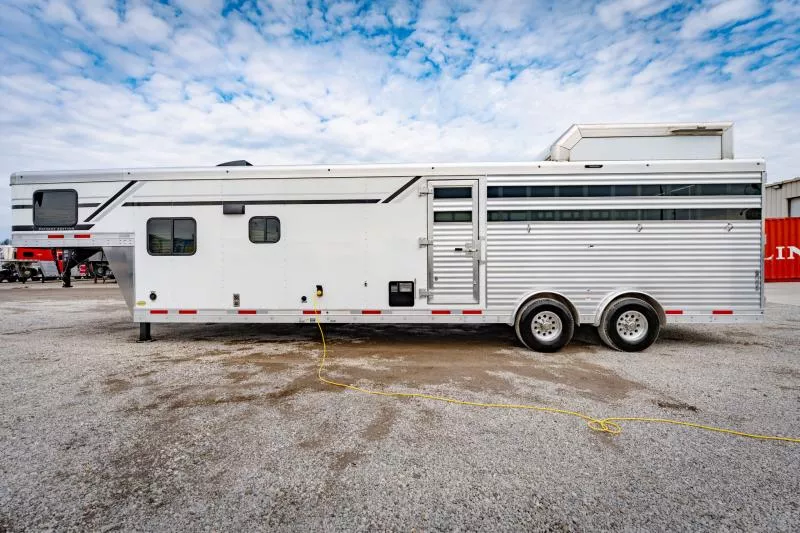 new Stock / Stock Combo Trailers SMC Horse Trailers  for sale, in North Jackson, OH Thumbnail 11