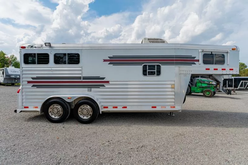 used Horse Trailers 4-Star Trailers  for sale, in North Jackson, OH Thumbnail 5