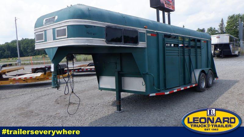 2004 3 HORSE BONANZA GOOSENECK HORSE TRAILER 2004 3 HORSE BONANZA GOOSENECK HORSE TRAILER