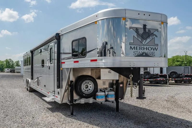 2026 Merhow Trailers 8416 RWS-A Horse Trailer