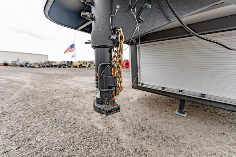 new Toy Haulers Logan Coach  for sale, in North Jackson, OH Thumbnail 4