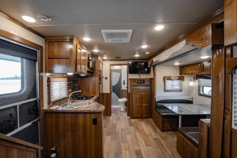 used Travel Trailers Highland Ridge RV  for sale, in North Jackson, OH Thumbnail 11