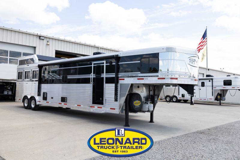 2023 SMC Horse Trailers SL8316SSRB Horse Trailer 2023 SMC Horse Trailers SL8316SSRB Horse Trailer