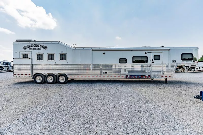 used Horse Trailers Bloomer  for sale, in North Jackson, OH Thumbnail 6