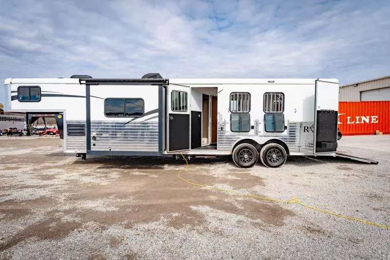 used Horse Trailers Bison Trailers  for sale, in North Jackson, OH Thumbnail 18
