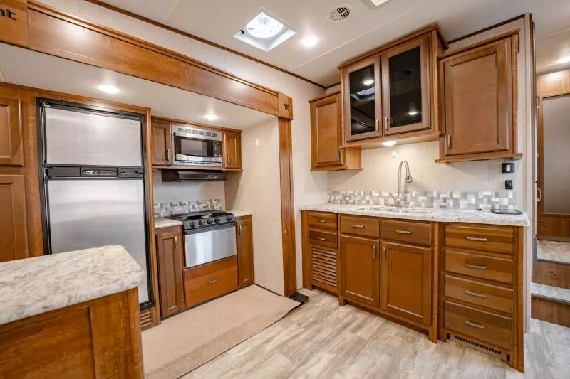 used Travel Trailers Highland Ridge RV  for sale, in North Jackson, OH Thumbnail 15