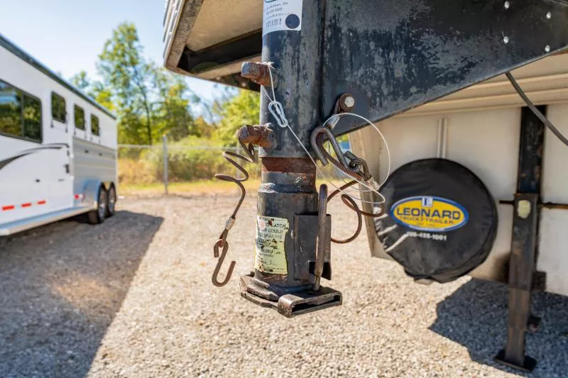 used Horse Trailers Side Kick  for sale, in North Jackson, OH Thumbnail 5