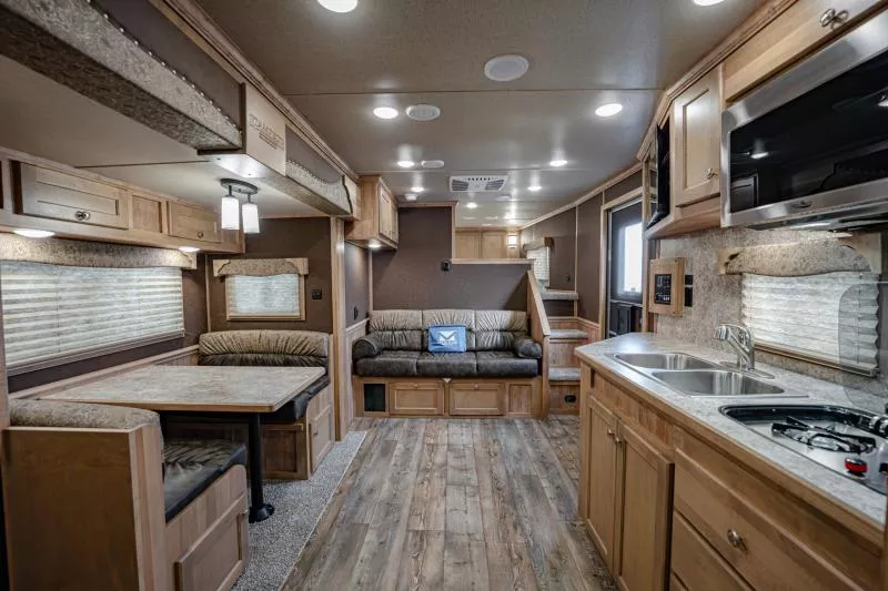 new Horse Trailers Merhow Trailers  for sale, in North Jackson, OH Thumbnail 16