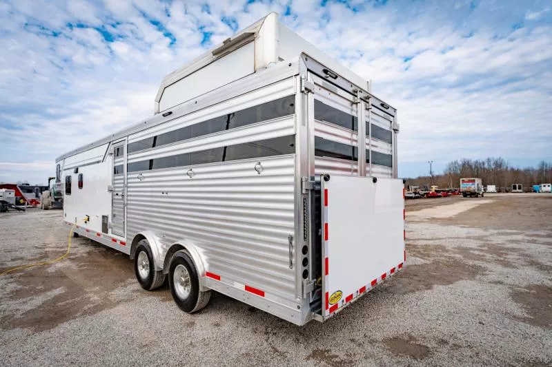 new Stock / Stock Combo Trailers SMC Horse Trailers  for sale, in North Jackson, OH Thumbnail 10