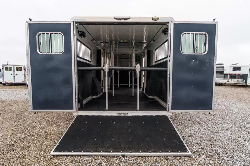 used Horse Trailers Shadow Trailers  for sale, in North Jackson, OH Thumbnail 16