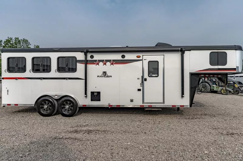 used Horse Trailers Bison Trailers  for sale, in North Jackson, OH Thumbnail 6