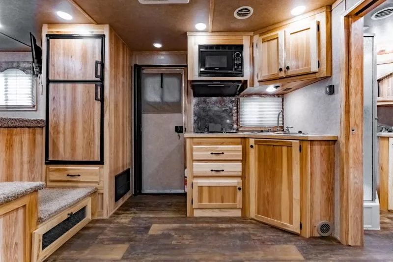 used Horse Trailers Lakota  for sale, in North Jackson, OH Thumbnail 15