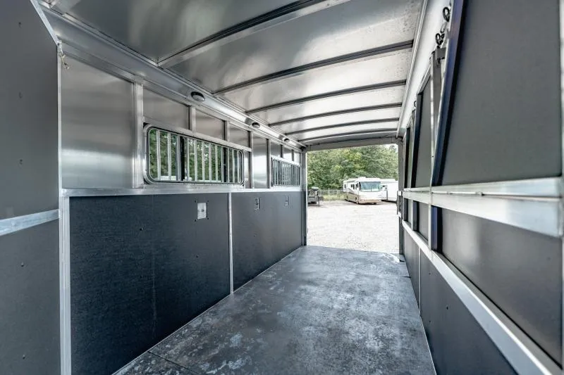 new Horse Trailers Shadow Trailers  for sale, in North Jackson, OH Thumbnail 17