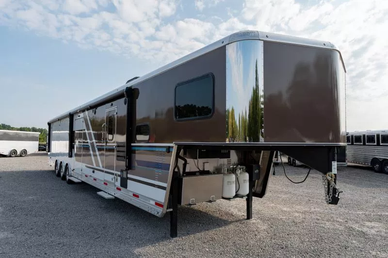 2024 Shadow Trailers 85420-96-GN-3-7-14'LQ Toy Hauler