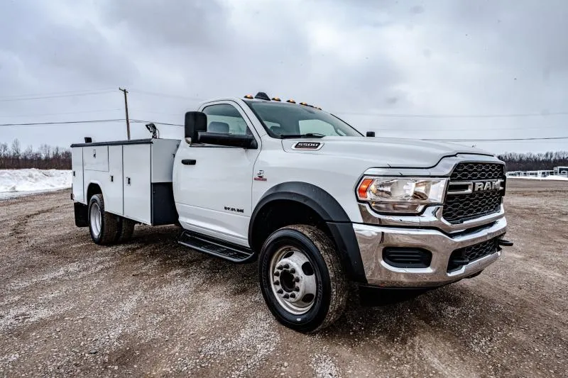 2019 Ram 5500HD TRADESMAN Truck