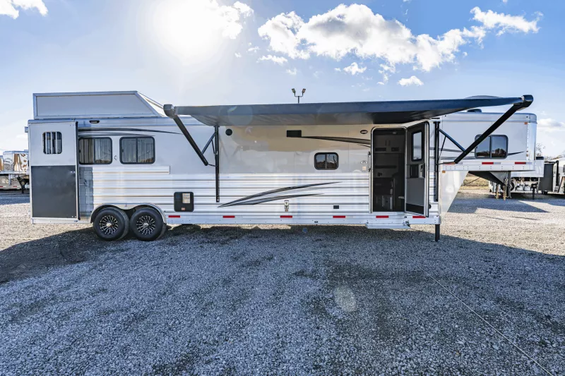 new Horse Trailers Merhow Trailers  for sale, in North Jackson, OH Thumbnail 20