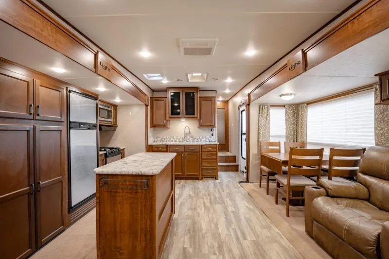 used Travel Trailers Highland Ridge RV  for sale, in North Jackson, OH Thumbnail 17