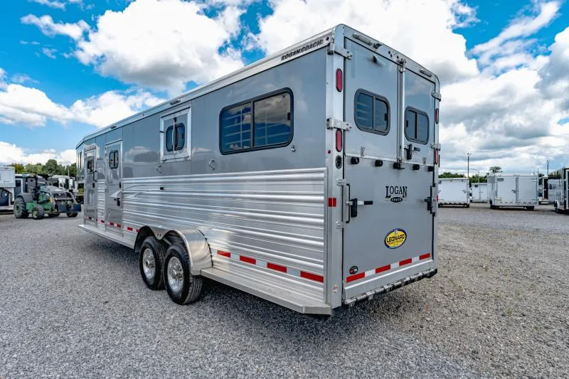 used Horse Trailers Logan Coach  for sale, in North Jackson, OH Thumbnail 9