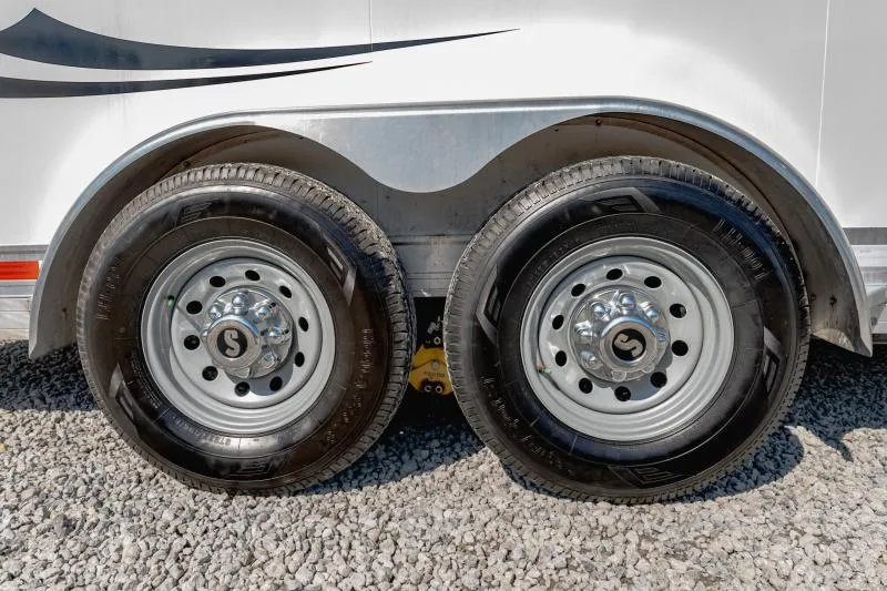 used Horse Trailers Shadow Trailers  for sale, in North Jackson, OH Thumbnail 6