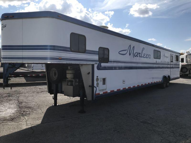 1999 6 HORSE HAWK GOOSENECK WITH LIVING QUARTERS HORSE TRAILER 1999 6 HORSE HAWK GOOSENECK WITH LIVING QUARTERS HORSE TRAILER