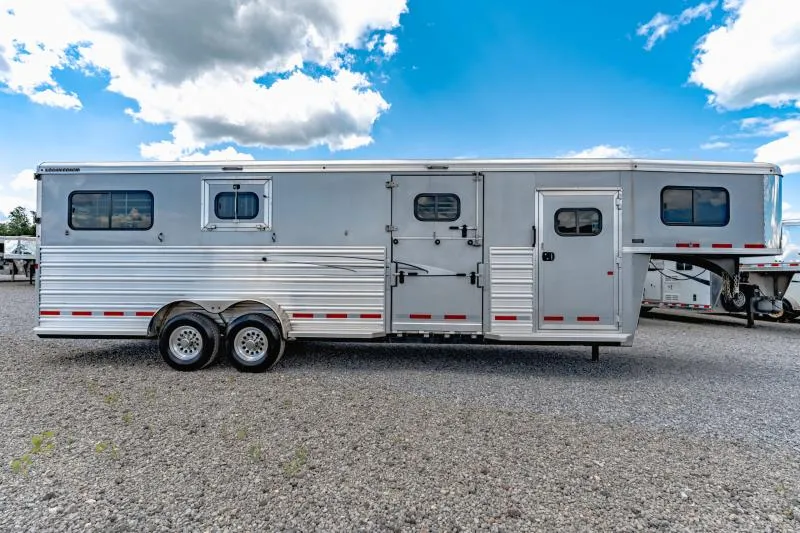 used Horse Trailers Logan Coach  for sale, in North Jackson, OH Thumbnail 5