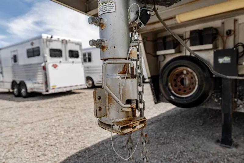 used Horse Trailers Kiefer Manufacturing  for sale, in North Jackson, OH Thumbnail 3