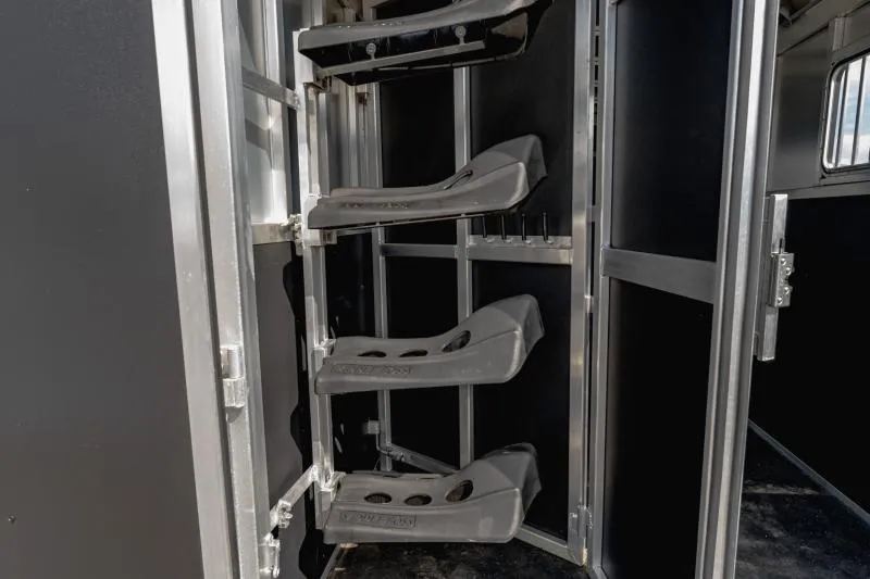 used Horse Trailers Shadow Trailers  for sale, in North Jackson, OH Thumbnail 19