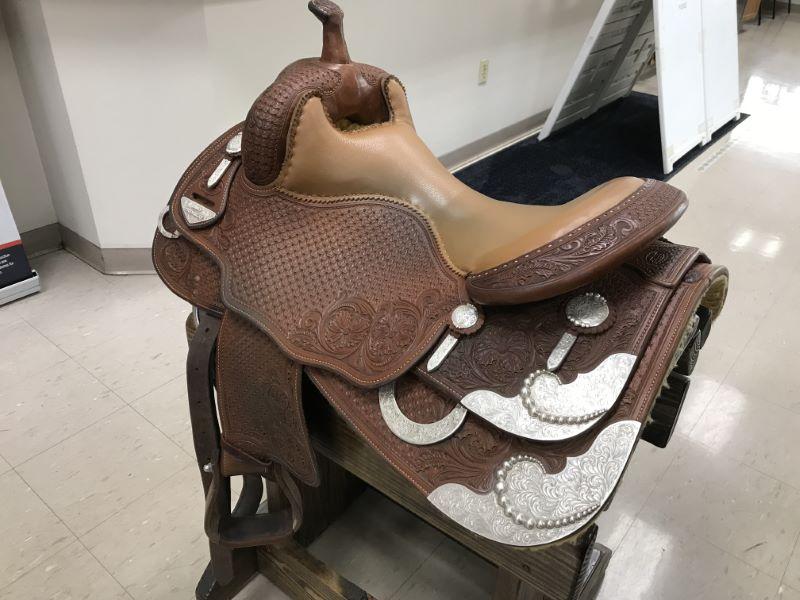 NEW BOBS CUSTOM SADDLE NEW BOBS CUSTOM SADDLE