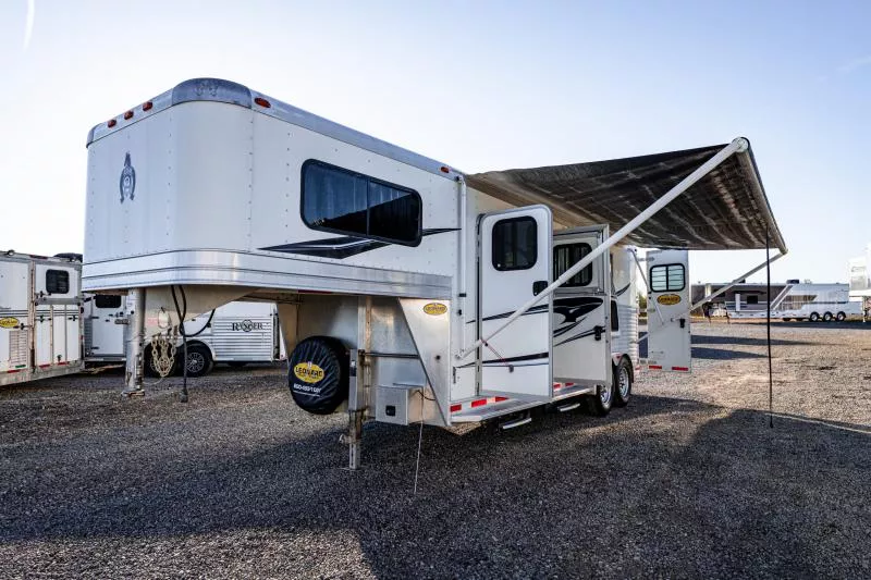 used Horse Trailers Adam  for sale, in North Jackson, OH Thumbnail 14