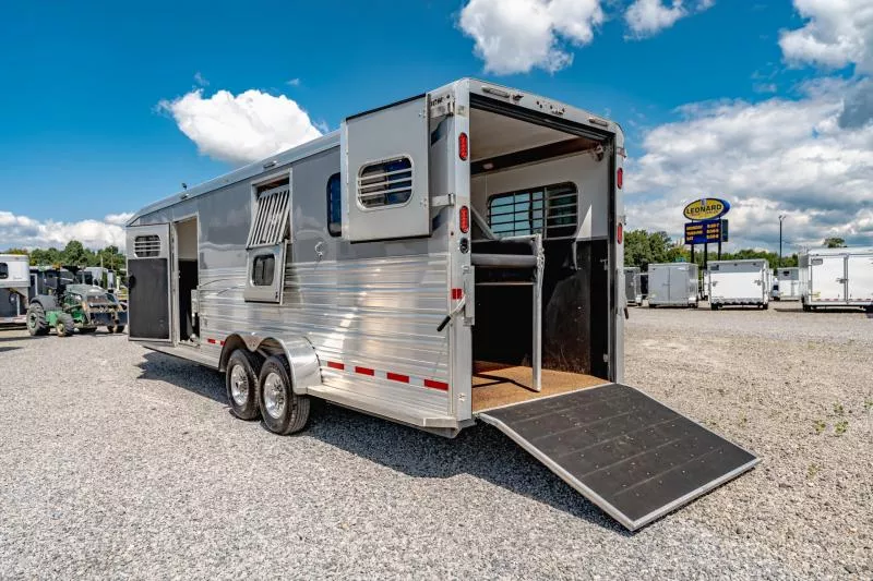 used Horse Trailers Logan Coach  for sale, in North Jackson, OH Thumbnail 17