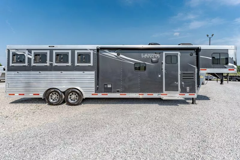 used Horse Trailers Lakota  for sale, in North Jackson, OH Thumbnail 5