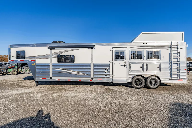 new Horse Trailers Merhow Trailers  for sale, in North Jackson, OH Thumbnail 11
