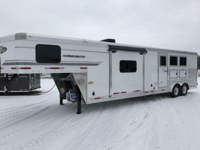 2021 3 HORSE SMC GOOSENECK WITH LIVING QUARTERS HORSE TRAILER 2021 3 HORSE SMC GOOSENECK WITH LIVING QUARTERS HORSE TRAILER