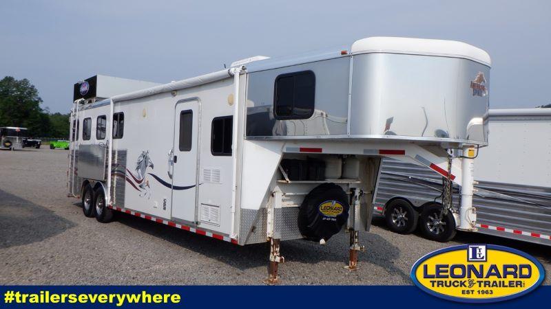 2005 26' AMERICAN SPIRIT GOOSENECK WITH LIVING QUARTERS 2005 26' AMERICAN SPIRIT GOOSENECK WITH LIVING QUARTERS