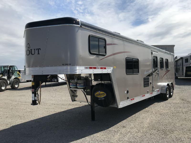 2021 3 HORSE BISON GOOSENECK W/LIVING QUARTERS 2021 3 HORSE BISON GOOSENECK W/LIVING QUARTERS