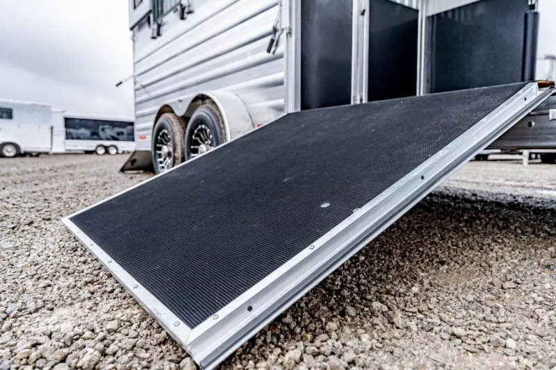 new Horse Trailers Merhow Trailers  for sale, in North Jackson, OH Thumbnail 12