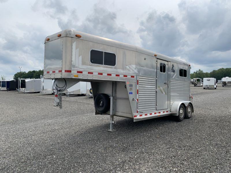 1995 2 HORSE 4 STAR GOOSENECK HORSE TRAILER 1995 2 HORSE 4 STAR GOOSENECK HORSE TRAILER