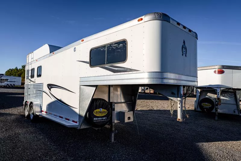 2011 Adam J2040 Horse Trailer