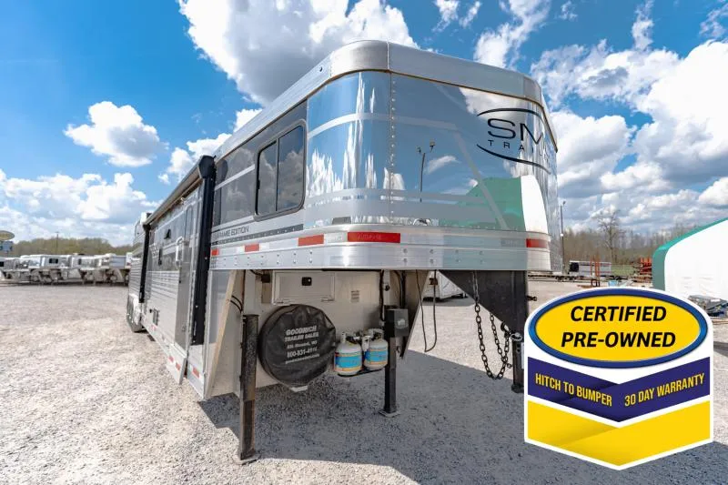 2022 SMC Horse Trailers 16'lq stock combo Horse Trailer