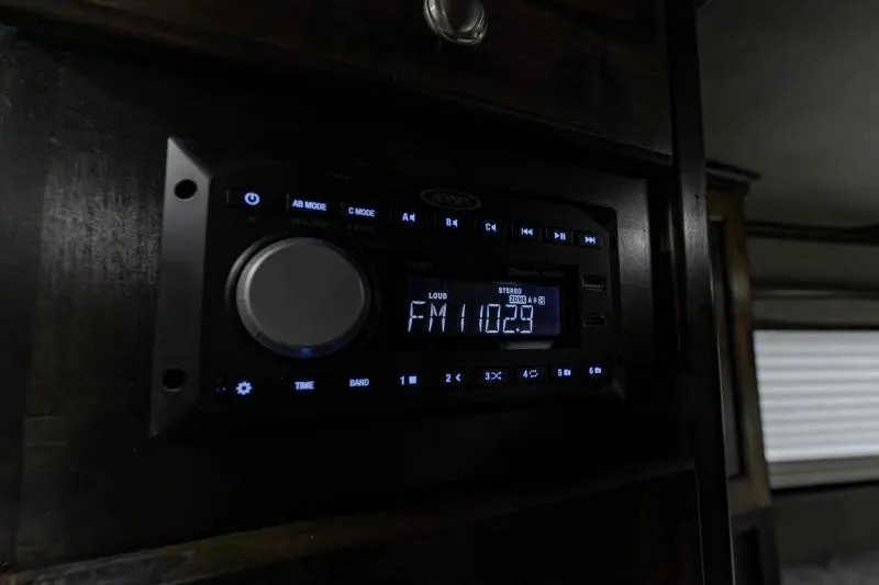 new Toy Haulers Logan Coach  for sale, in North Jackson, OH Thumbnail 24