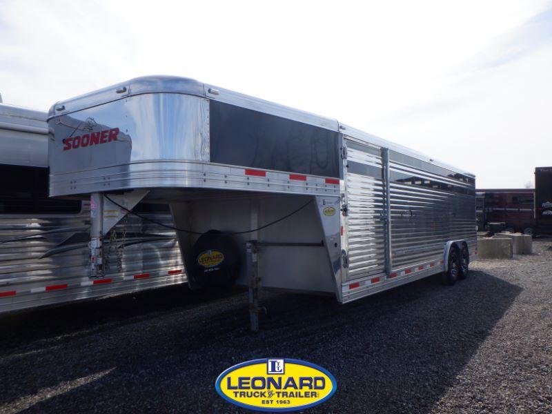 2016 Used 24' Sooner SR8024 Goosenck Stock Trailer 2016 Used 24' Sooner SR8024 Goosenck Stock Trailer