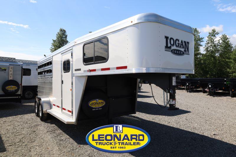 2022 Logan Coach BULLSEYE 3H COMBO GN Horse Trailer 2022 Logan Coach BULLSEYE 3H COMBO GN Horse Trailer