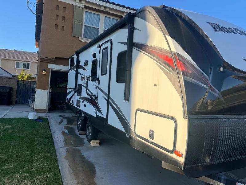 used Travel Trailers Heartland North Trail for sale, in Mira Loma, CA Thumbnail 7