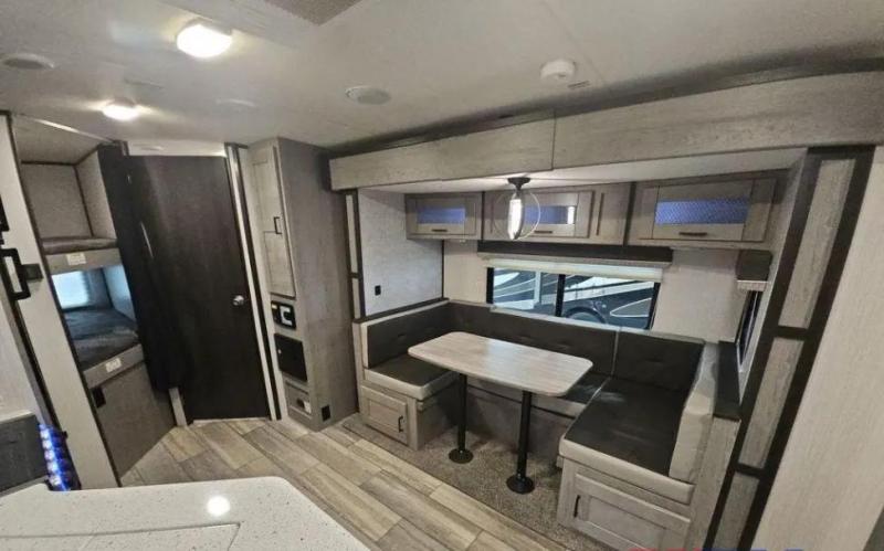 used Travel Trailers Heartland North Trail for sale, in Mira Loma, CA Thumbnail 10