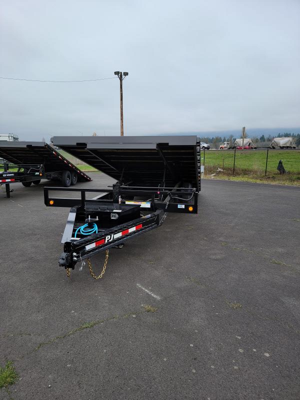2022 PJ Trailers T822 Tilt Equipment Trailer 2022 PJ Trailers T822 Tilt Equipment Trailer