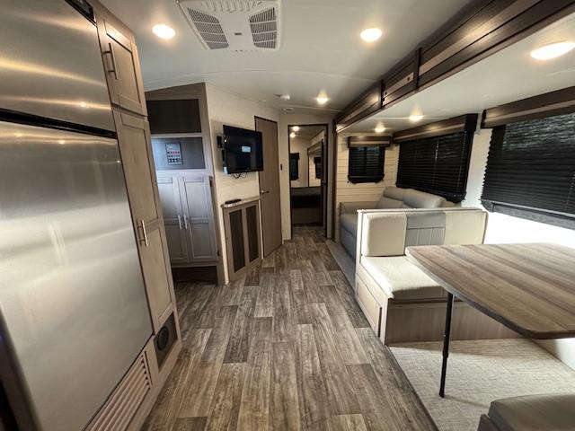 used Travel Trailers Keystone RV Sunset Trail Super Lite for sale, in Plant City, FL Thumbnail 7