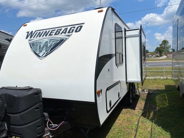 2019 Winnebago Minnie Winnie M- 2106DS Travel Trailer RV 2019 Winnebago Minnie Winnie M- 2106DS Travel Trailer RV