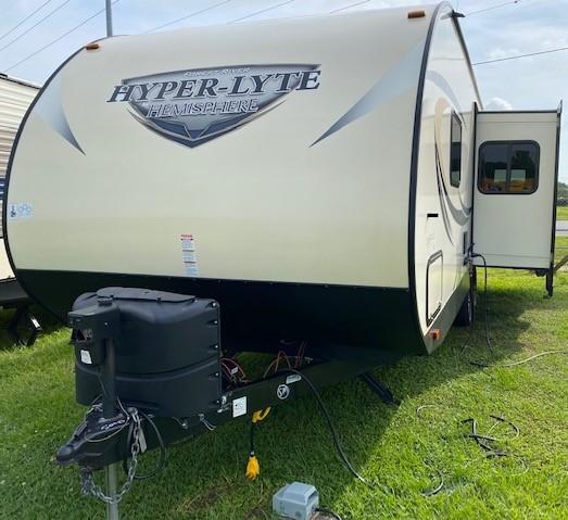 2018 Cherokee Salem Hemisphere Hyper-Lyte M 26 RLHL Travel Trailer RV 2018 Cherokee Salem Hemisphere Hyper-Lyte M 26 RLHL Travel Trailer RV